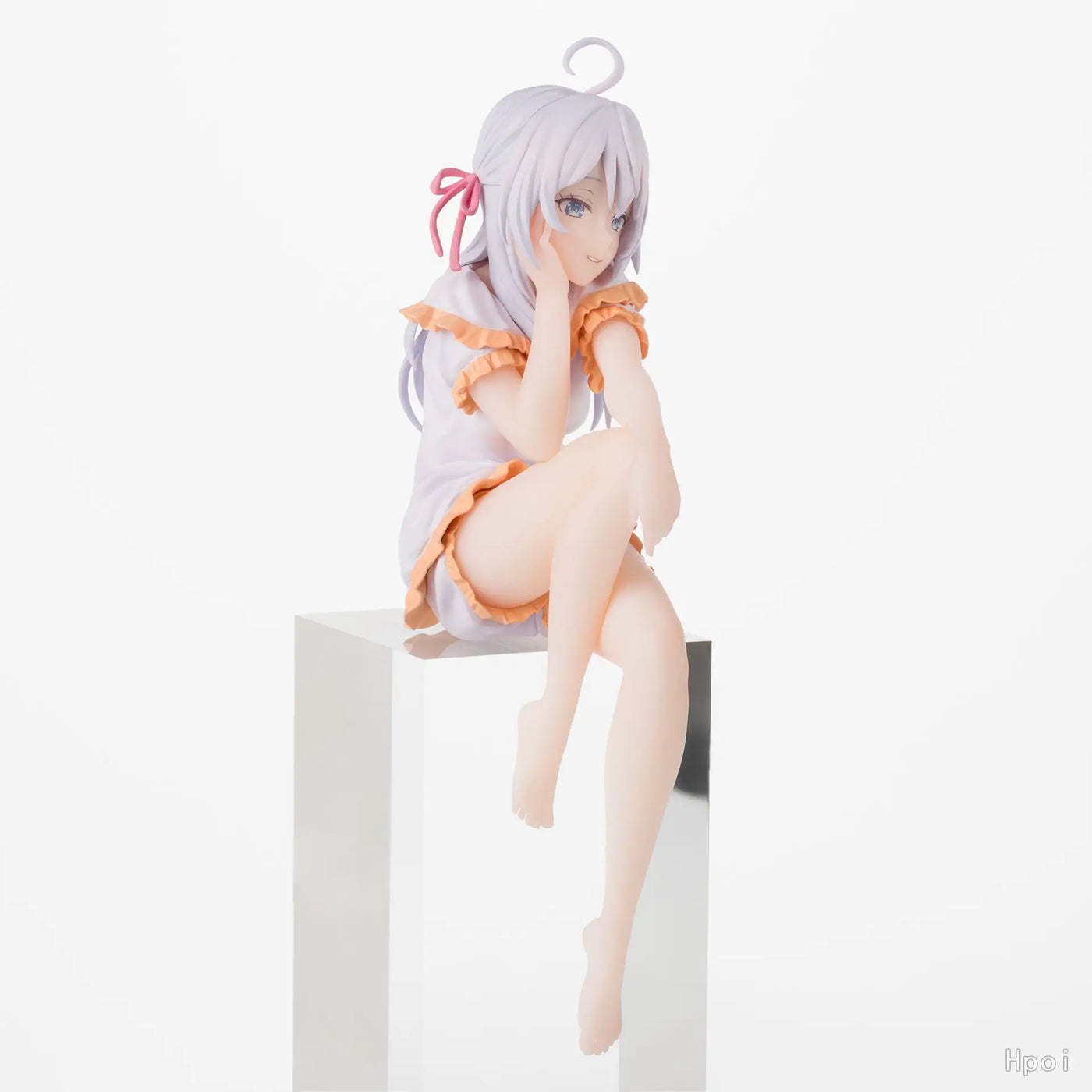 Alya Sometimes Hides Her Feelings in Russian PM Perching PVC Statue Alya Pajamas 14cm - Scale Statue - Sega - Hobby Figures UK