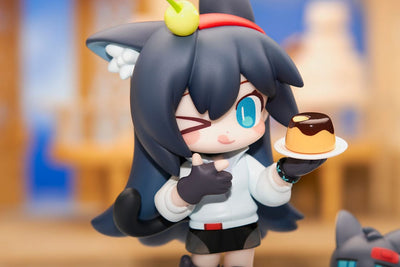 Arknights PVC Statue Dessert Time Series Q-figure Blaze 11cm - Scale Statue - APEX - Hobby Figures UK