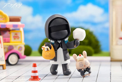 Arknights PVC Statue Mini Series Will You be Having the Dessert? Doctor 10cm - Scale Statue - APEX - Hobby Figures UK