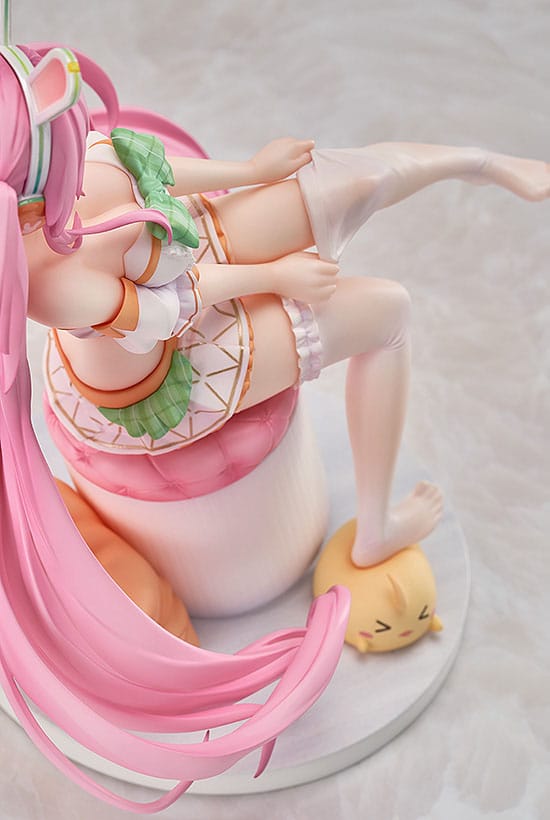 Azur Lane PVC Statue 1/7 Emanuele Pessagno: Backstage Blunders Ver. 17cm - Scale Statue - Luminous Box - Hobby Figures UK