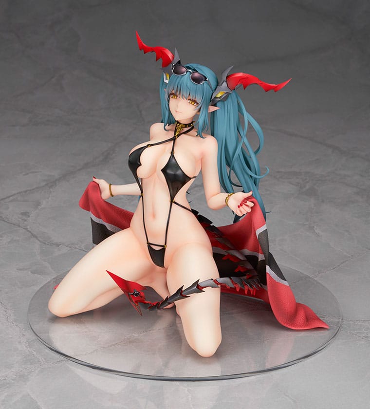 Azur Lane PVC Statue 1/7 Regensburg Dark Dragon and the Coast of Light Ver. 16cm - Scale Statue - Alter - Hobby Figures UK