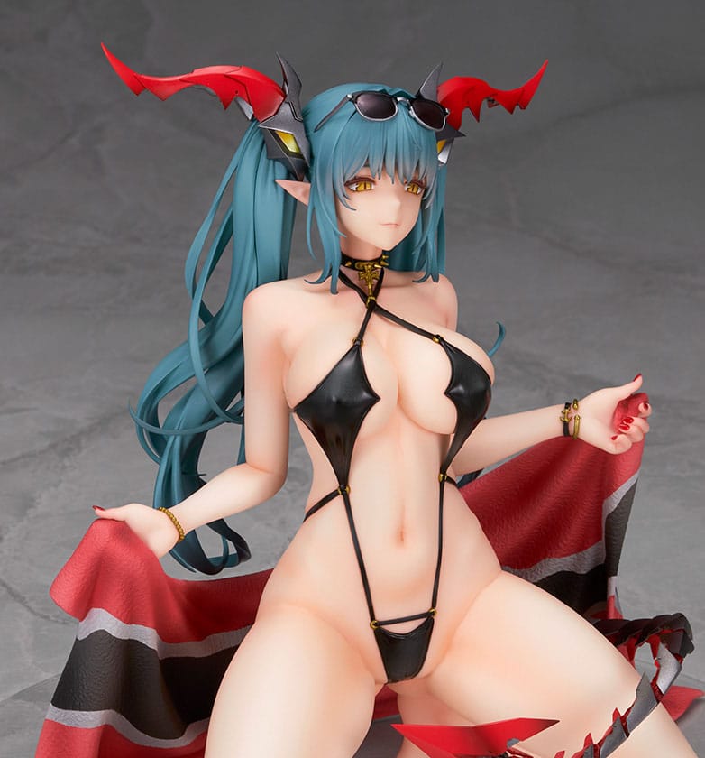 Azur Lane PVC Statue 1/7 Regensburg Dark Dragon and the Coast of Light Ver. 16cm - Scale Statue - Alter - Hobby Figures UK