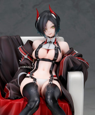 Azur Lane PVC Statue Ulrich von Hutten AmiAmi Exclusive 20cm - Scale Statue - Alter - Hobby Figures UK