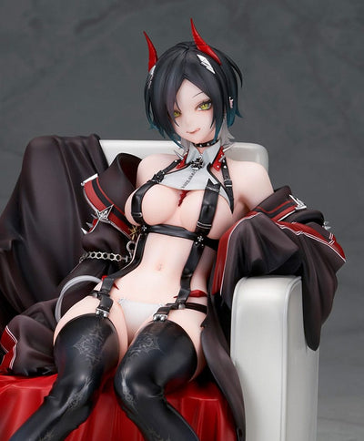 Azur Lane PVC Statue Ulrich von Hutten AmiAmi Exclusive 20cm - Scale Statue - Alter - Hobby Figures UK