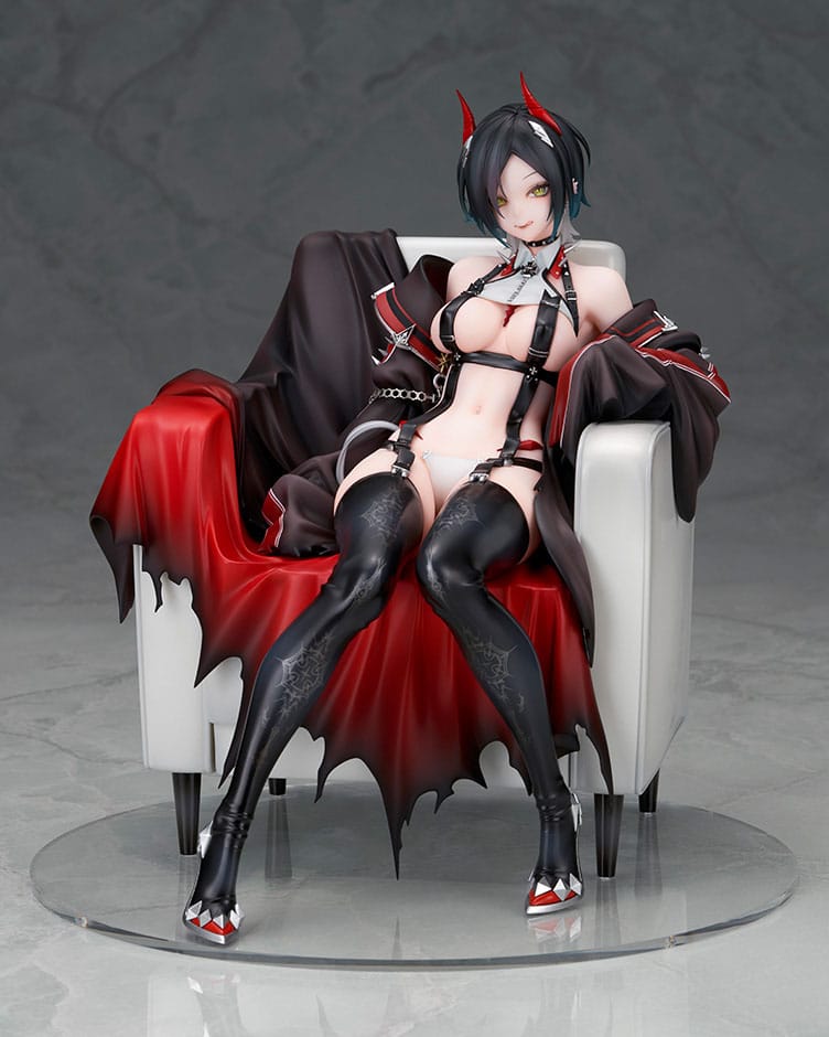 Azur Lane PVC Statue Ulrich von Hutten AmiAmi Exclusive 20cm - Scale Statue - Alter - Hobby Figures UK