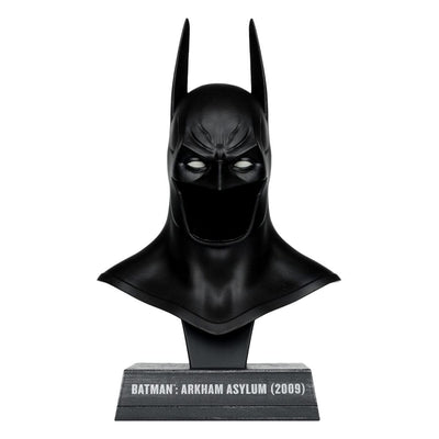 Batman: Arkham Asylum DC Direct Mini Replica 1/3 Batman Cowl 19cm