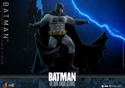Batman: The Dark Knight Returns Comic Masterpiece Action Figure 1/6 Batman 32cm - Action Figures - Hot Toys - Hobby Figures UK