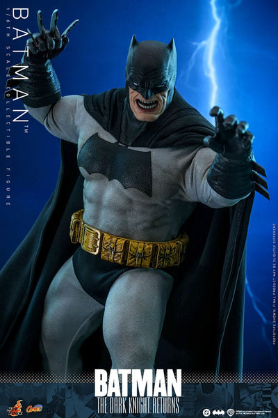 Batman: The Dark Knight Returns Comic Masterpiece Action Figure 1/6 Batman 32cm - Action Figures - Hot Toys - Hobby Figures UK