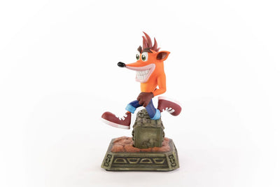 Crash Bandicoot Statue Crash Bandicoot Classic 32cm - Scale Statue - First 4 Figures - Hobby Figures UK
