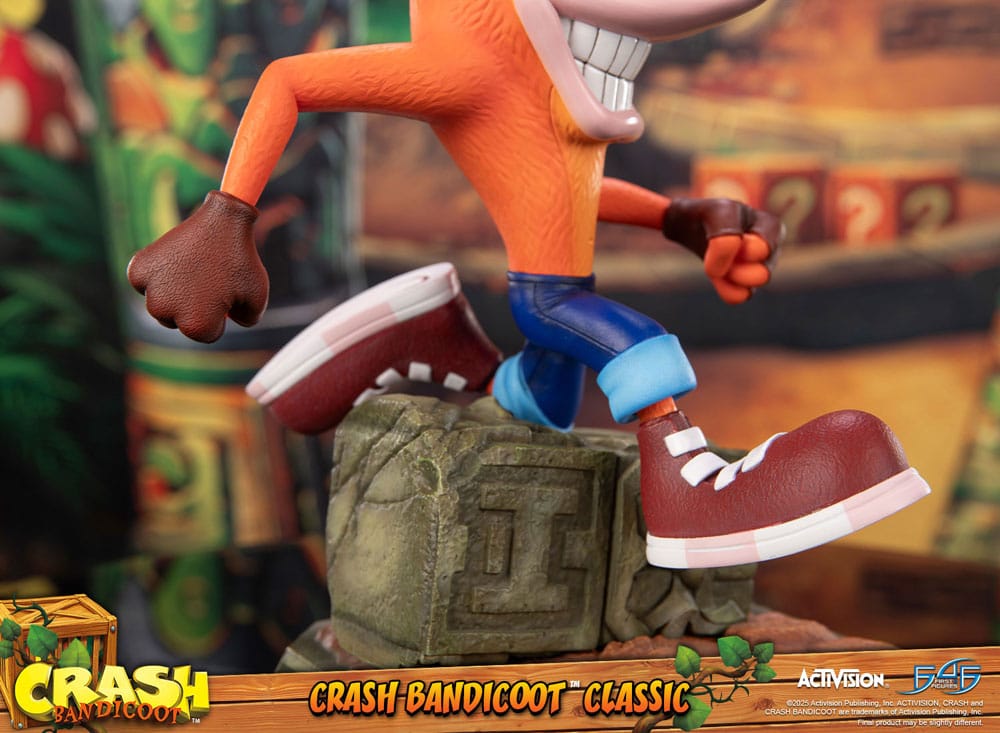 Crash Bandicoot Statue Crash Bandicoot Classic 32cm - Scale Statue - First 4 Figures - Hobby Figures UK