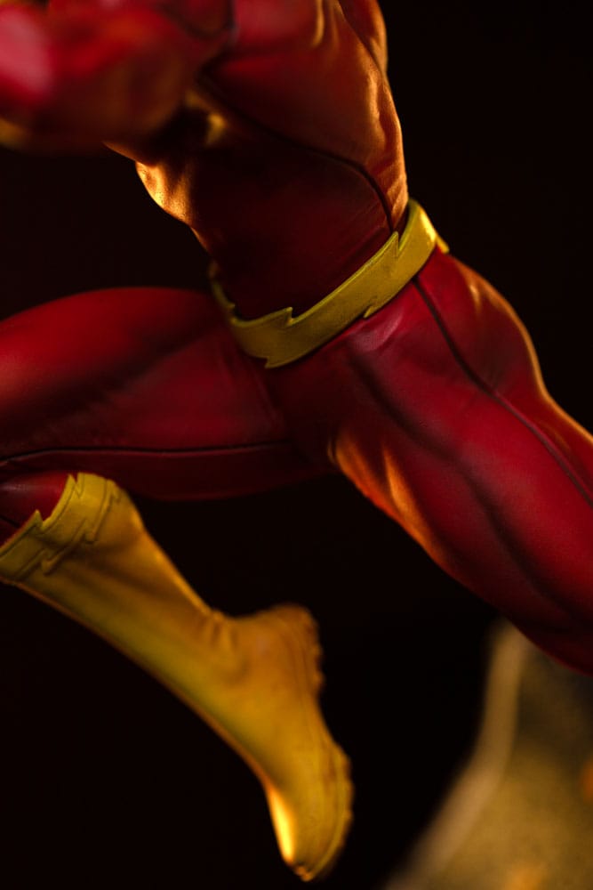 DC Comics Art Scale Statue 1/10 Flash 25cm - Scale Statue - Iron Studios - Hobby Figures UK