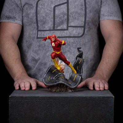 DC Comics Art Scale Statue 1/10 Flash 25cm - Scale Statue - Iron Studios - Hobby Figures UK