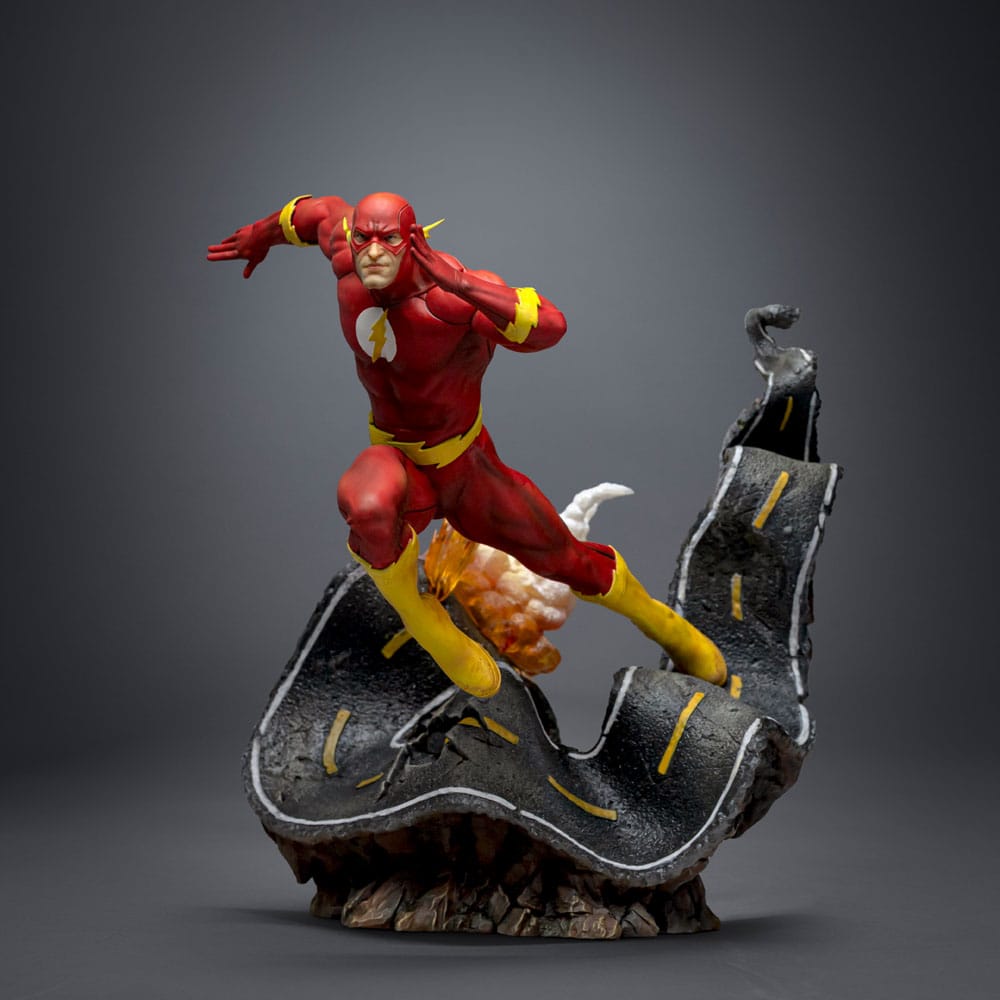 DC Comics Art Scale Statue 1/10 Flash 25cm - Scale Statue - Iron Studios - Hobby Figures UK