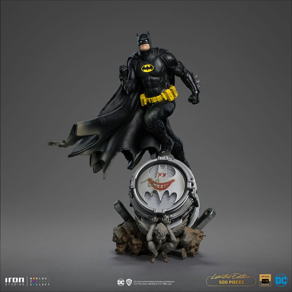 DC Comics BDS Art Scale Statue 1/10 Batman Deluxe (Black Version Exclusive) heo EU Exclusive 30cm - Scale Statue - Iron Studios - Hobby Figures UK