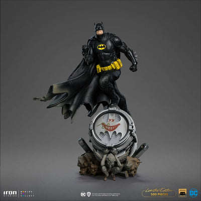 DC Comics BDS Art Scale Statue 1/10 Batman Deluxe (Black Version Exclusive) heo EU Exclusive 30cm - Scale Statue - Iron Studios - Hobby Figures UK