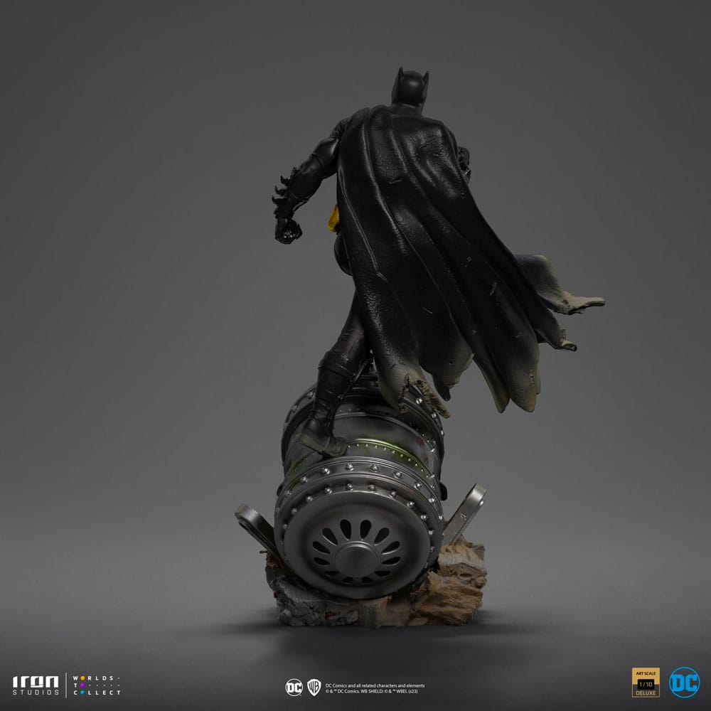 DC Comics BDS Art Scale Statue 1/10 Batman Deluxe (Black Version Exclusive) heo EU Exclusive 30cm - Scale Statue - Iron Studios - Hobby Figures UK