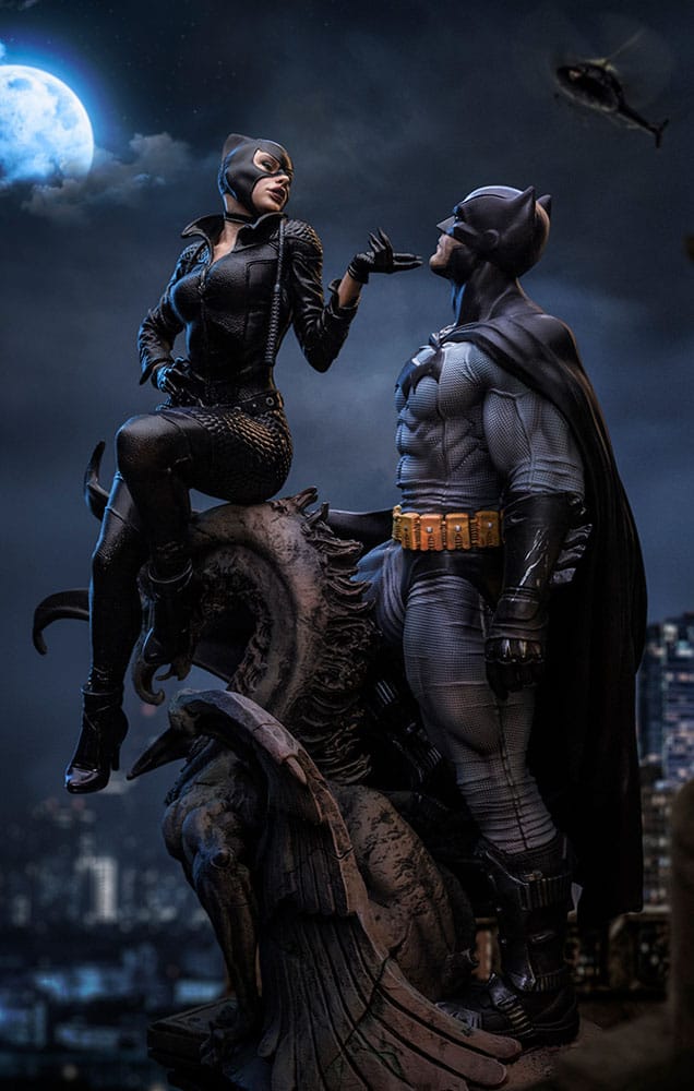 DC Comics Diorama 1/6 Batman & Catwoman 51cm - Scale Statue - Iron Studios - Hobby Figures UK