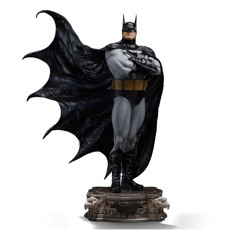 DC Comics Legacy Replica Statue 1/4 Batman DC Trinity 60cm - Scale Statue - Iron Studios - Hobby Figures UK