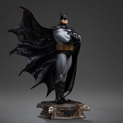 DC Comics Legacy Replica Statue 1/4 Batman DC Trinity 60cm - Scale Statue - Iron Studios - Hobby Figures UK