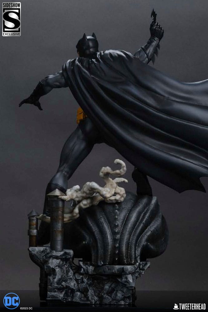 DC Comics Maquette 1/4 Batman (Black and Gray Edition) 66cm - Scale Statue - Tweeterhead - Hobby Figures UK