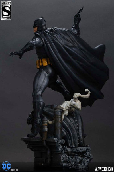 DC Comics Maquette 1/4 Batman (Black and Gray Edition) 66cm - Scale Statue - Tweeterhead - Hobby Figures UK