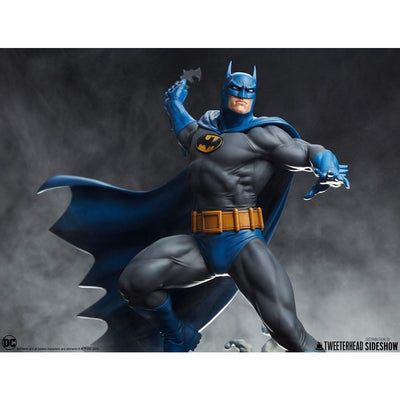 DC Comics Maquette 1/4 Batman (Retro Edition) 66cm - Scale Statue - Tweeterhead - Hobby Figures UK