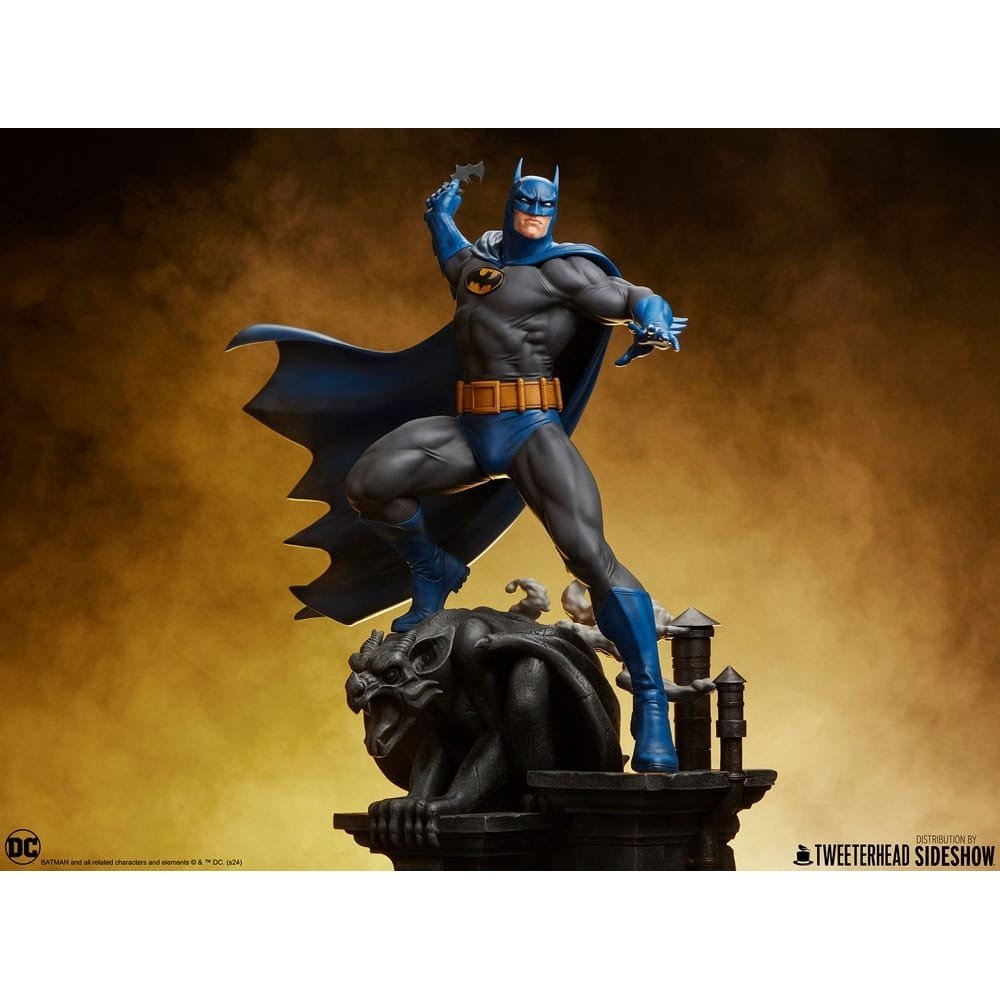 DC Comics Maquette 1/6 Batman (Retro Edition) 50cm – Hobby Figures