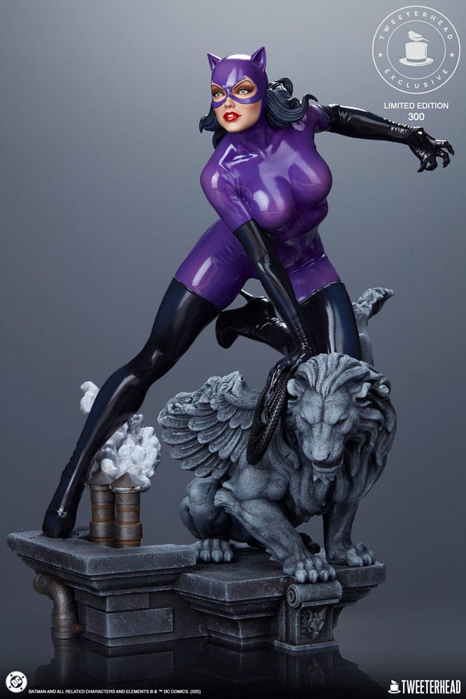 DC Comics Maquette 1/6 Catwoman (Purple Edition) 35cm - Scale Statue - Tweeterhead - Hobby Figures UK