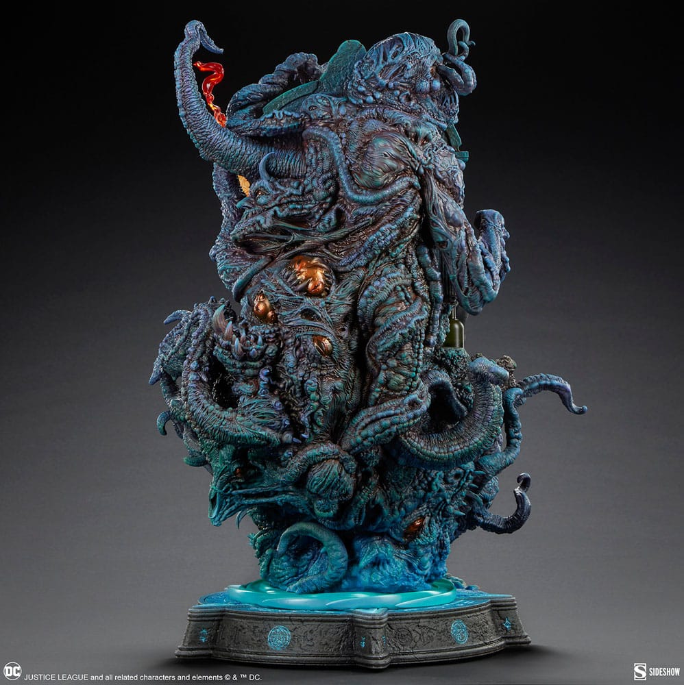 DC Comics Premium Format Statue John Constantine: Just Another Exorcism Hangover 53cm