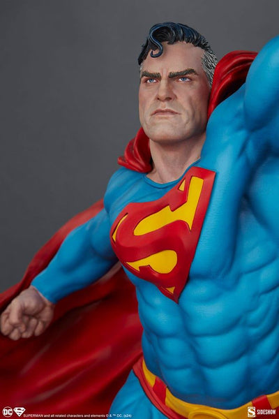 DC Comics Premium Format Statue Superman 84cm - Scale Statue - Sideshow Collectibles - Hobby Figures UK