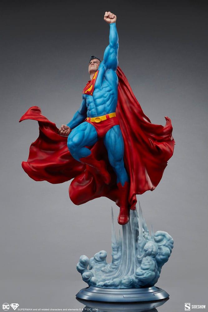 DC Comics Premium Format Statue Superman 84cm - Scale Statue - Sideshow Collectibles - Hobby Figures UK