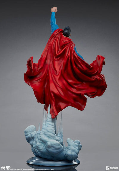 DC Comics Premium Format Statue Superman 84cm - Scale Statue - Sideshow Collectibles - Hobby Figures UK