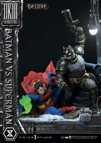 DC Comics Statue Batman Vs. Superman (The Dark Knight Returns) Deluxe Bonus Ver. 110cm - Scale Statue - Prime 1 Studio - Hobby Figures UK