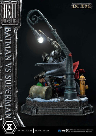 DC Comics Statue Batman Vs. Superman (The Dark Knight Returns) Deluxe Bonus Ver. 110cm - Scale Statue - Prime 1 Studio - Hobby Figures UK