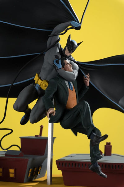 DC Direct Statue 1/10 Batman Detective Comics #27 (1st Appearance) Limited Edition 45cm - Scale Statue - McFarlane Toys - Hobby Figures UK