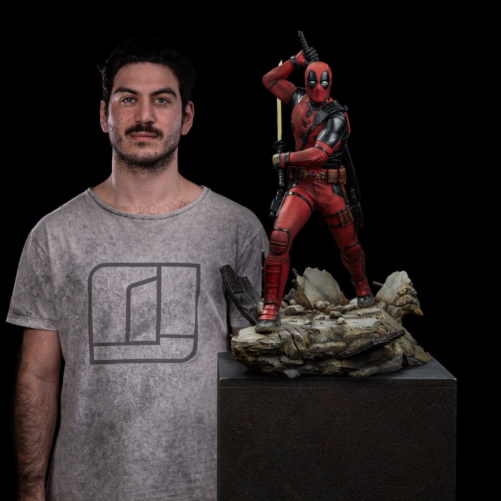 Deadpool 3 Legacy Replica Statue 1/4 Deadpool 58cm - Scale Statue - Iron Studios - Hobby Figures UK