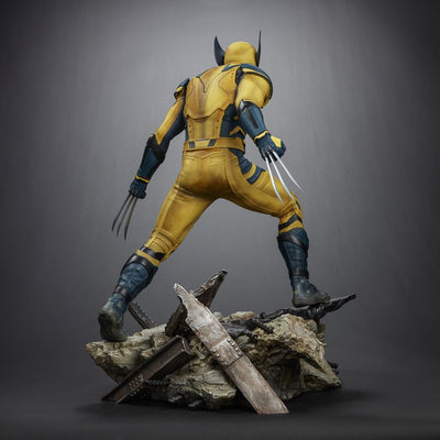 Deadpool 3 Legacy Replica Statue 1/4 Wolverine 51cm - Scale Statue - Iron Studios - Hobby Figures UK