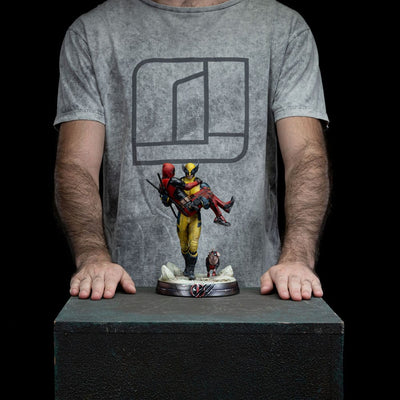 Deadpool Deluxe Art Scale Statue 1/10 Deadpool & Wolverine 21cm - Scale Statue - Iron Studios - Hobby Figures UK