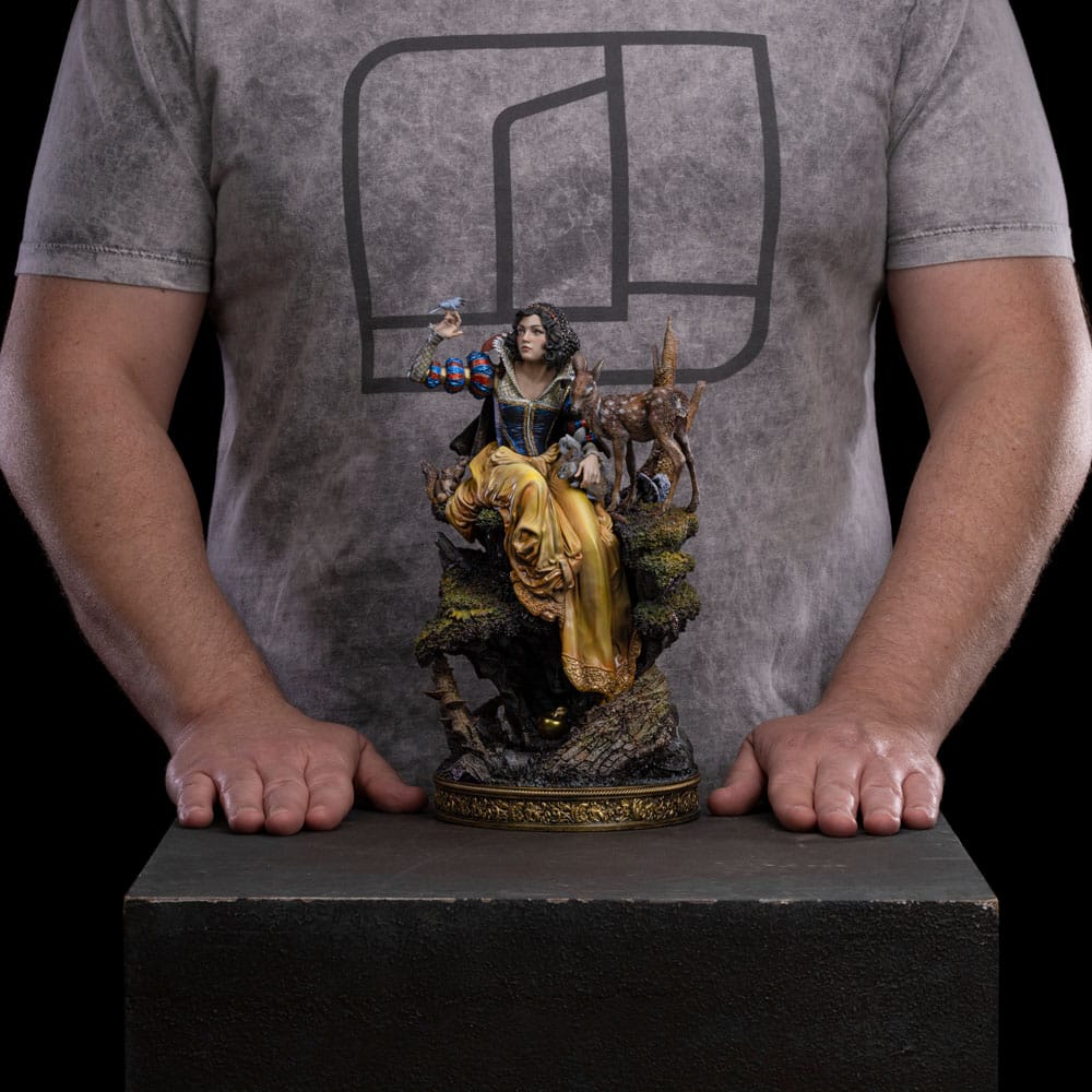 Disney Deluxe Art Scale Statue 1/10 Snow White 28cm - Scale Statue - Iron Studios - Hobby Figures UK