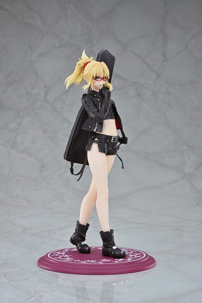 Fate/Apocrypha PVC Statue 1/7 Red Saber (Mordred) Original Glasses Model Ver. 22cm - Scale Statue - Wanderer - Hobby Figures UK