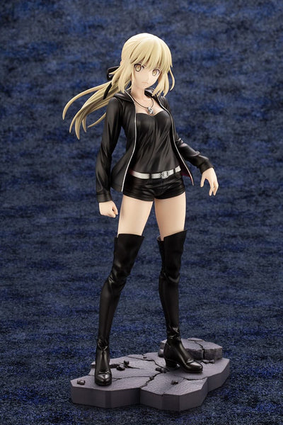 Fate/Grand Order PVC Statue 1/7 Saber/Altria Pendragon (Alter) Casual Ver. 24cm - Scale Statue - Kotobukiya - Hobby Figures UK