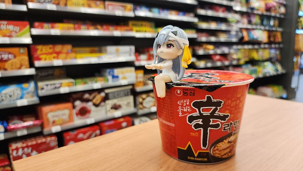 Goddess of Victory: Nikke Cup Noodle Holder PVC Statue Modernia 8cm - Scale Statue - ClawsUp - Hobby Figures UK