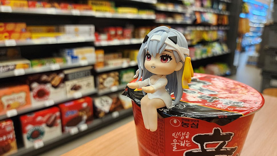 Goddess of Victory: Nikke Cup Noodle Holder PVC Statue Modernia 8cm - Scale Statue - ClawsUp - Hobby Figures UK