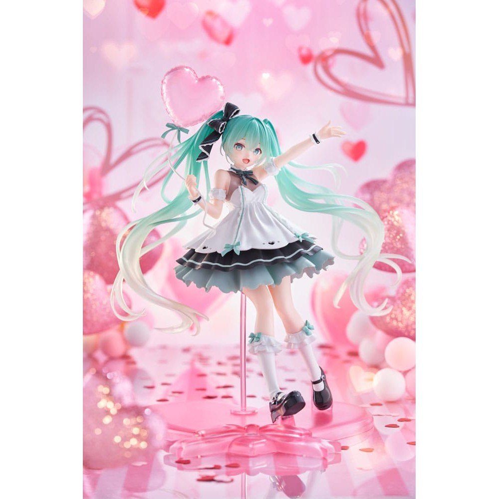 Hatsune Miku AMP+ PVC Statue Statue Hatsune Miku Birthday 2025 Party Ver. 21cm - Scale Statue - Taito Prize - Hobby Figures UK