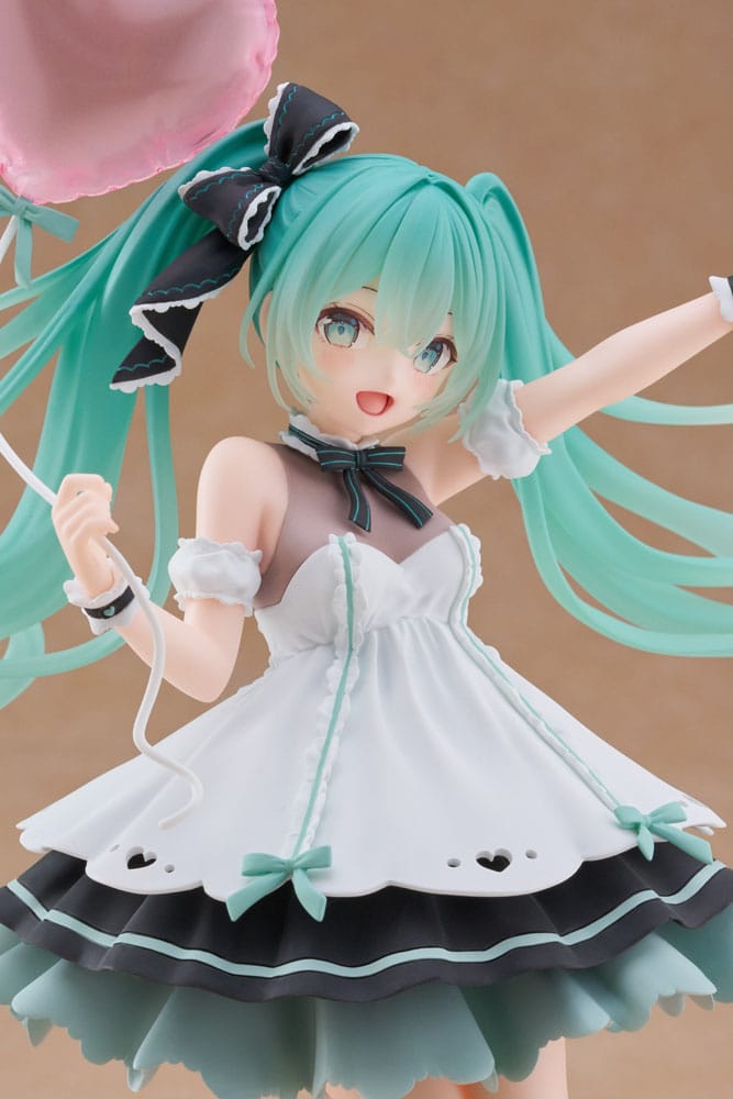 Hatsune Miku AMP+ PVC Statue Statue Hatsune Miku Birthday 2025 Party Ver. 21cm - Scale Statue - Taito Prize - Hobby Figures UK