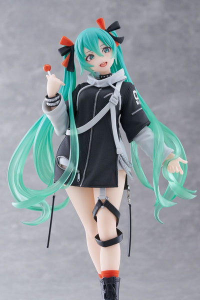 Hatsune Miku Wonderland PVC Statue Fashion Punk Ver. 18cm - Scale Statue - Taito Prize - Hobby Figures UK
