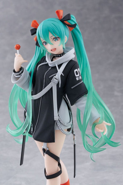 Hatsune Miku Wonderland PVC Statue Fashion Punk Ver. 18cm - Scale Statue - Taito Prize - Hobby Figures UK