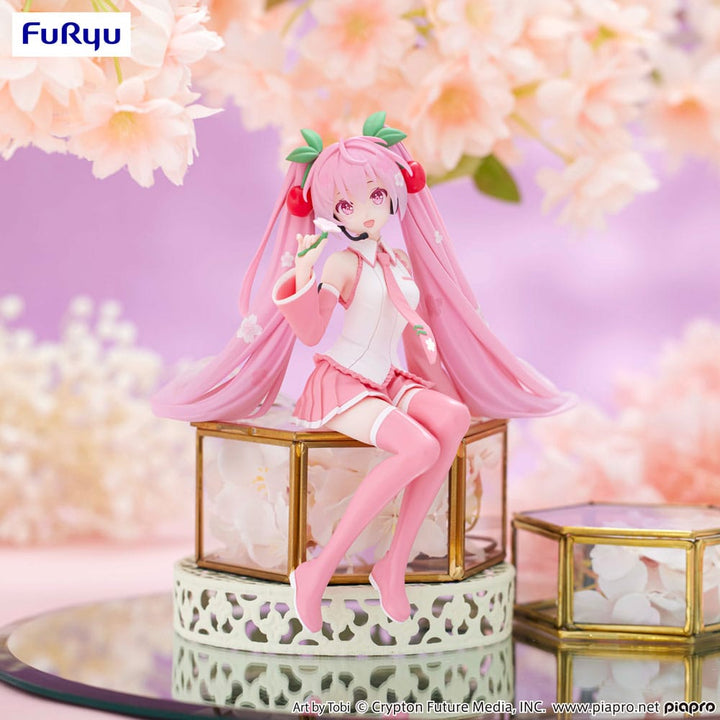 Hatsune Miku Noodle Stopper PVC Statue Sakura Miku 2024 15cm