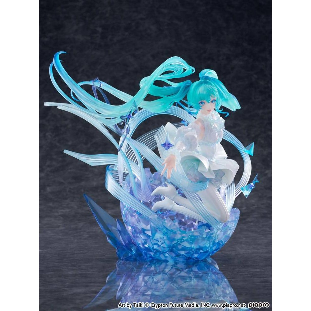 Hatsune Miku PVC Statue 1/7 Hatsune Miku - Crystal Dress Ver. 22cm - Scale Statue - CyberZ - Hobby Figures UK