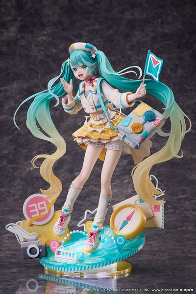 Hatsune Miku PVC Statue 1/7 Magical Mirai 2024 Ver. 25cm - Scale Statue - Design COCO - Hobby Figures UK